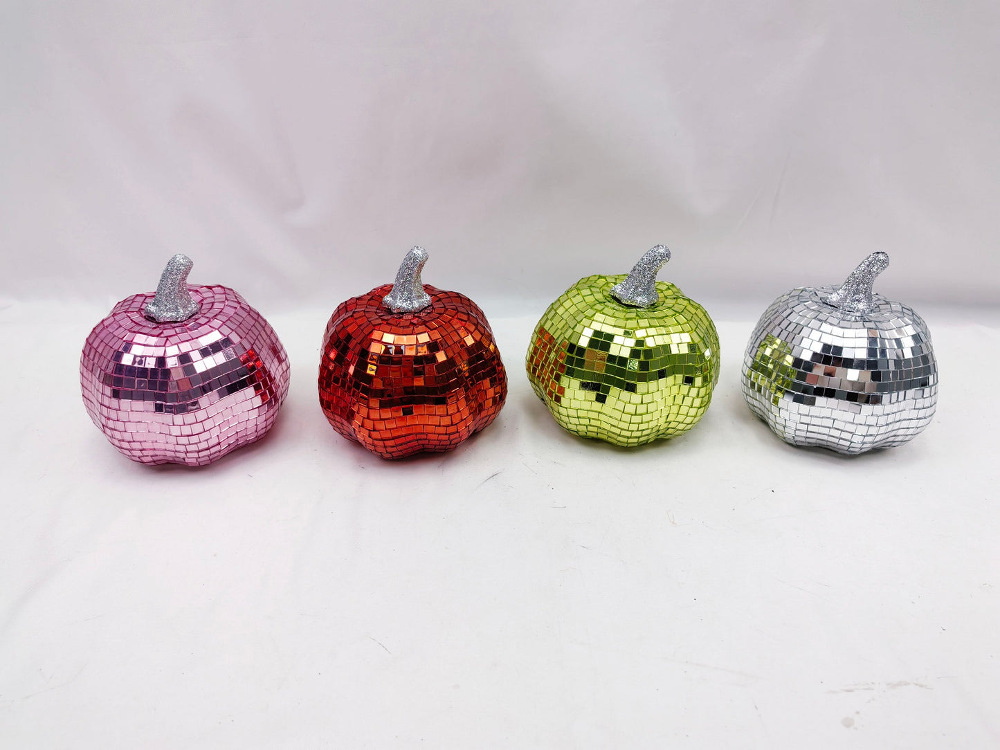 JY24-228 Disco Ball Mirror Pumpkins