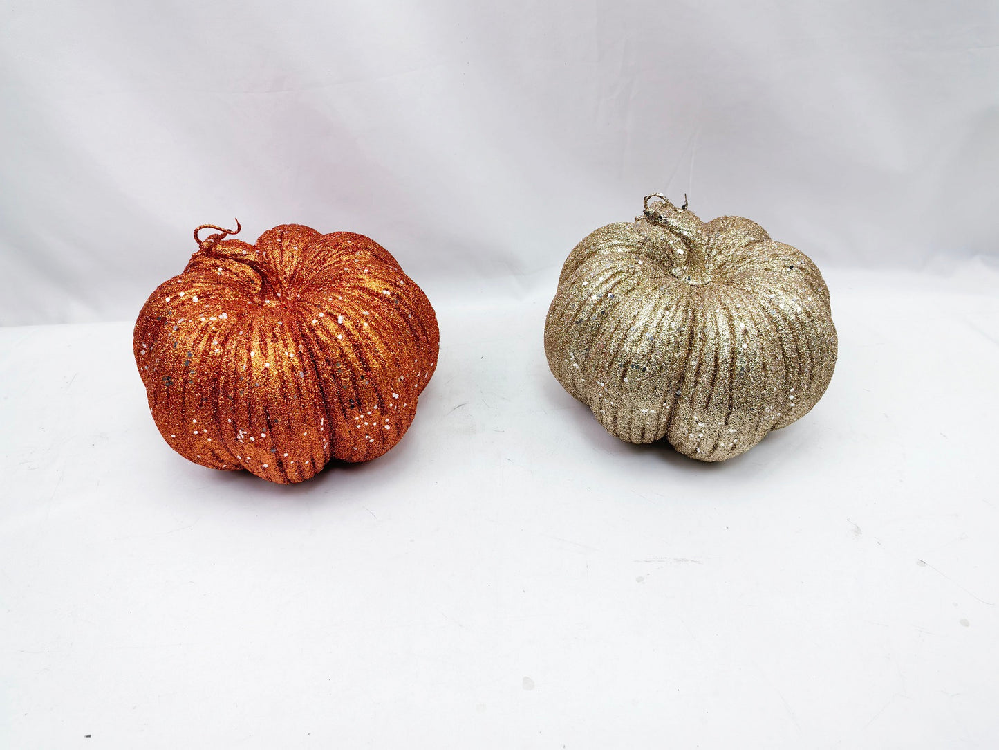 JY24-234 Glittered Gold Pumpkins (Round & Tall)