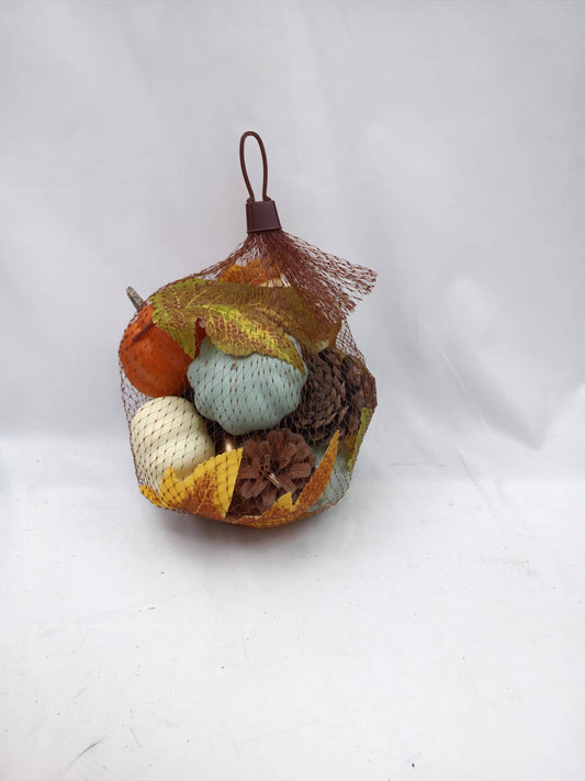 JY24-236 Natural Harvest Mesh Bag (Leaves, Acorns & Mini Pumpkins)