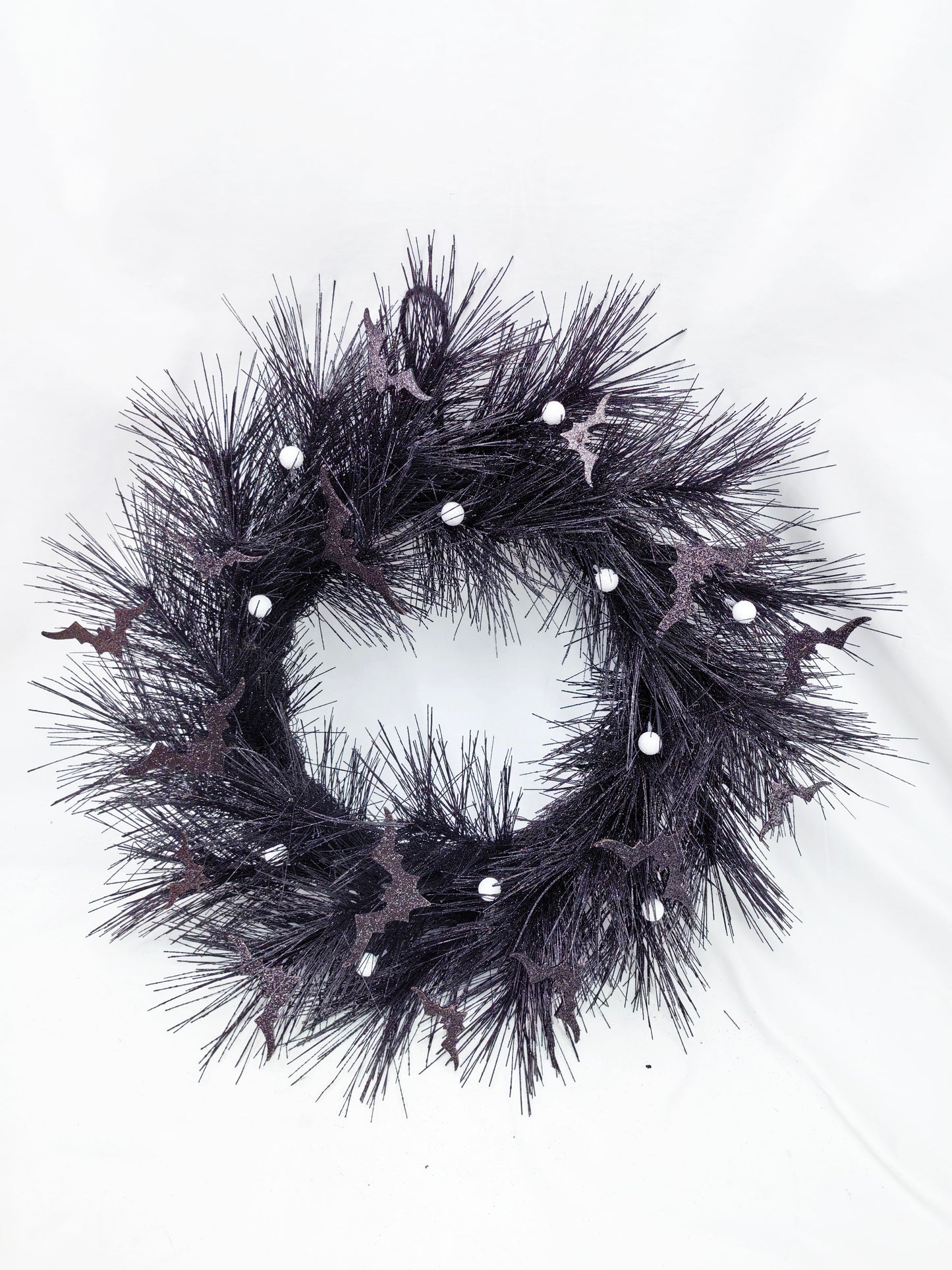 JY24-240 Black Pine Wreath with Bats & White Berries
