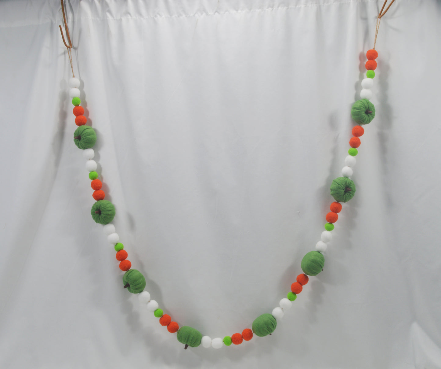 JY25 Felt Ball & Mini Pumpkin Autumn Garland (Multi-Style Options)