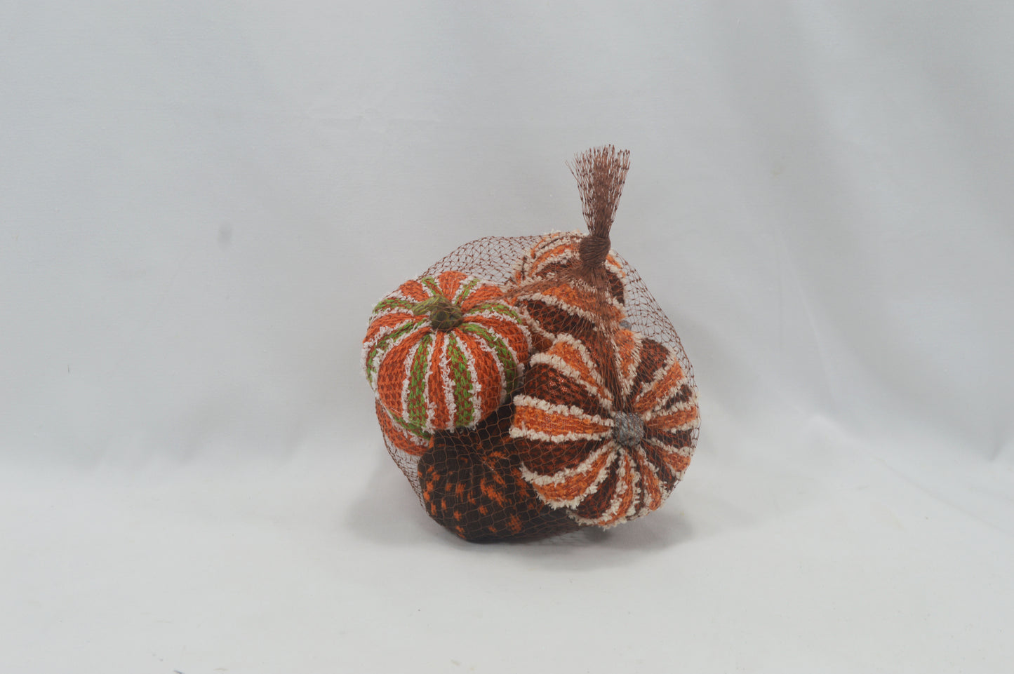 JY25-YX0051 Assorted Mini Artificial Pumpkins in Brown Mesh Bag (Multi-Style Options)